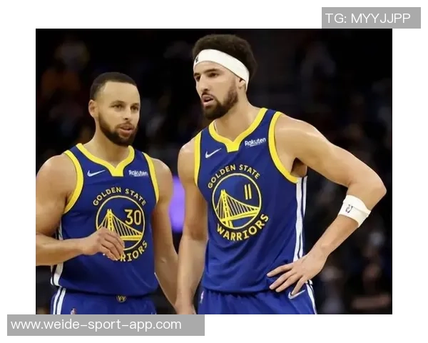 克莱重现昔日风采半场三分表现亮眼单防字母展现防守实力